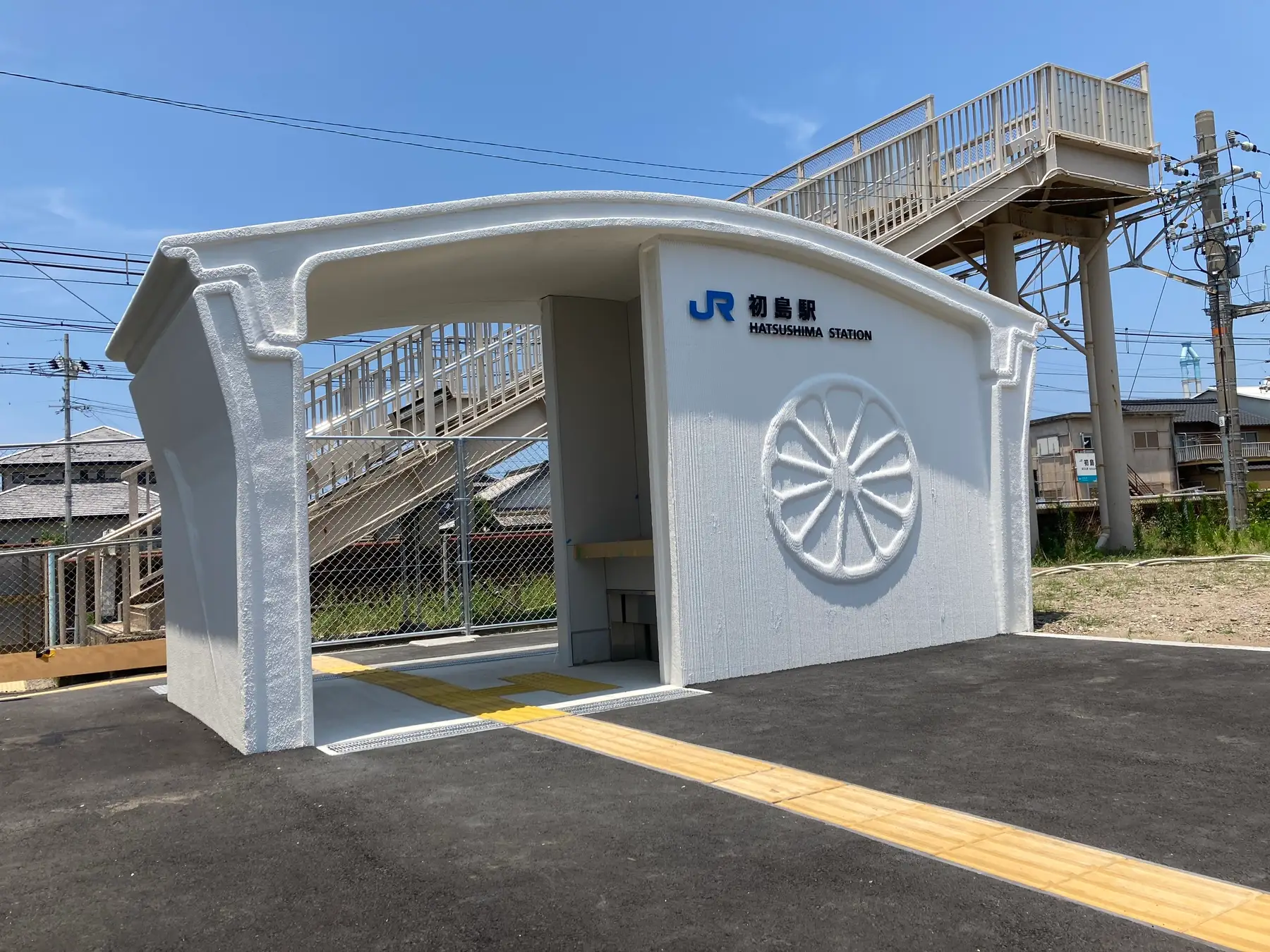 世界初の3Dプリンター駅舎、和歌山県のJR初島駅の利用が7月22日よりスタート!