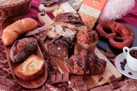 廃棄ロス削減サービスの「rebake」がバレンタイン特製セットを販売